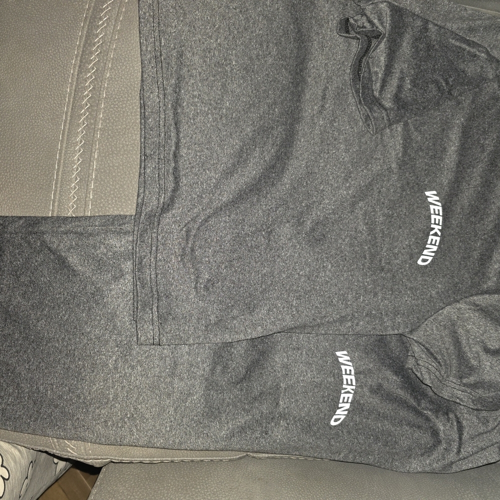 NWOT Gray Weekend Lounge Set-Size Medium - Picture 3 of 3